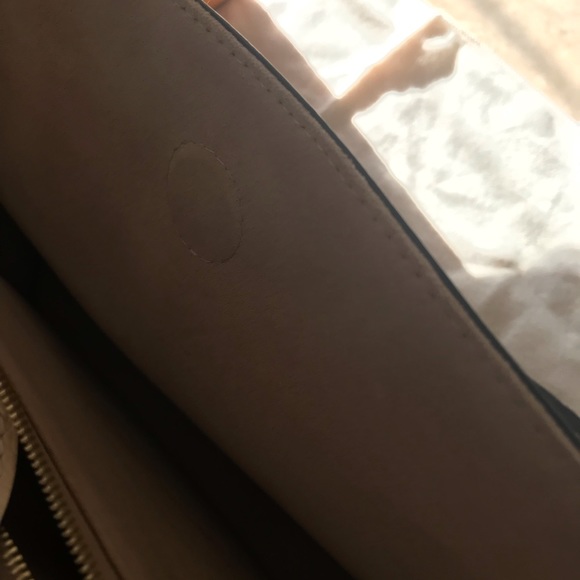 LOUIS VUITTON N40135 Riverside Handbag - Picture 8 of 8